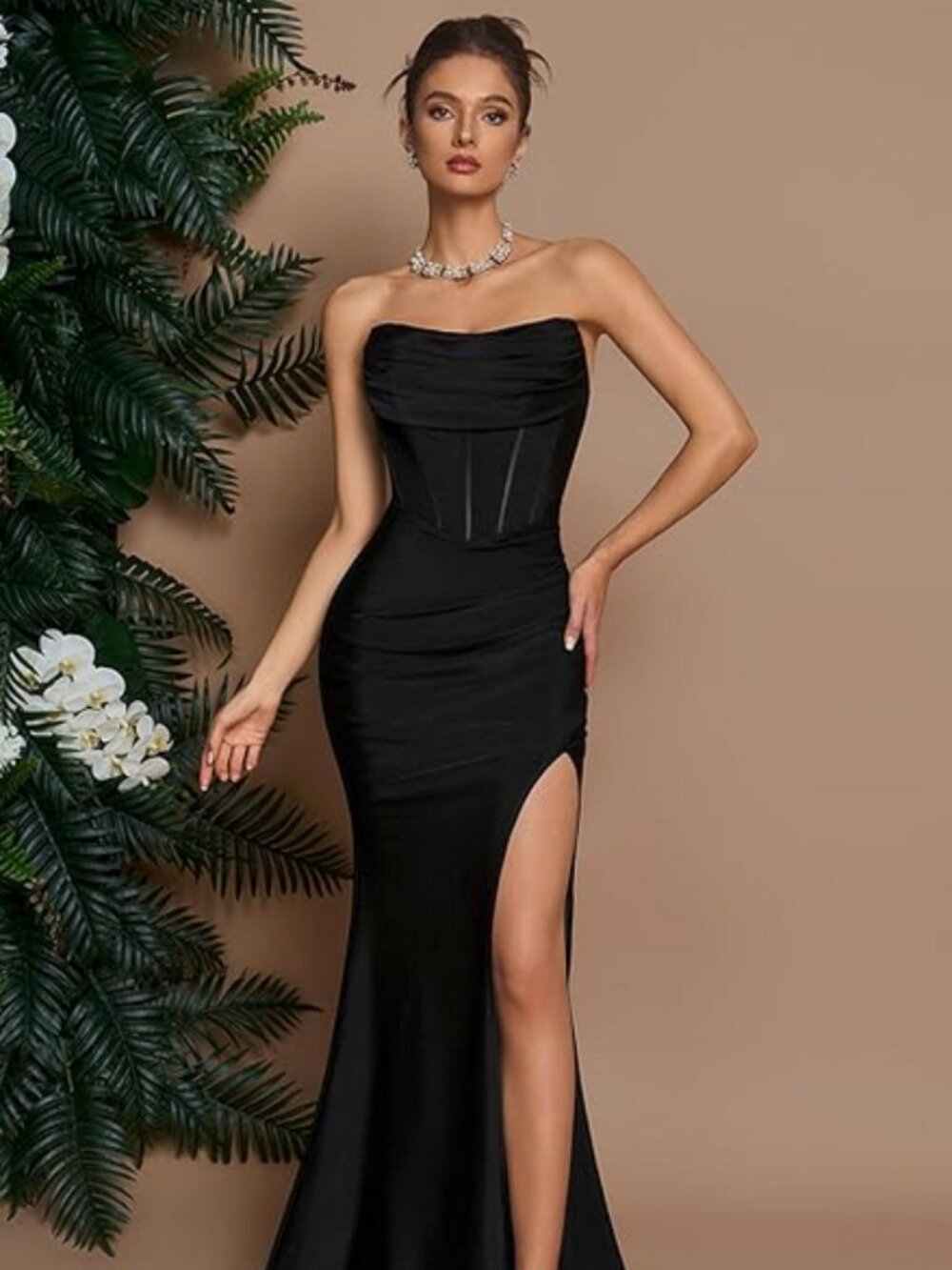 Elegant Black Strapless Slit Mermaid Evening Dress